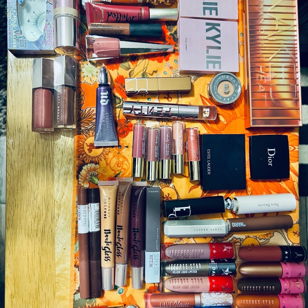 Make up bundle - Picture 7 of 9